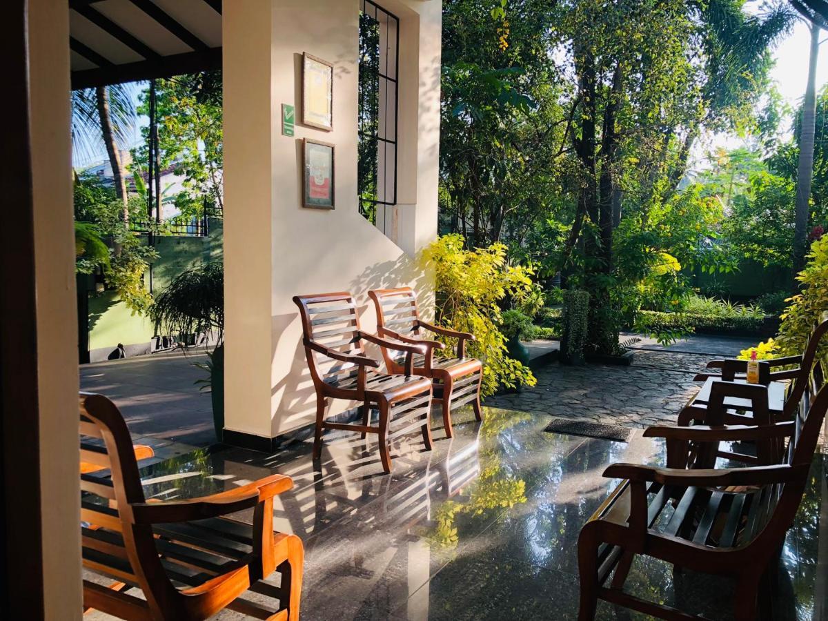West Dene Bed & Breakfast Negombo Luaran gambar