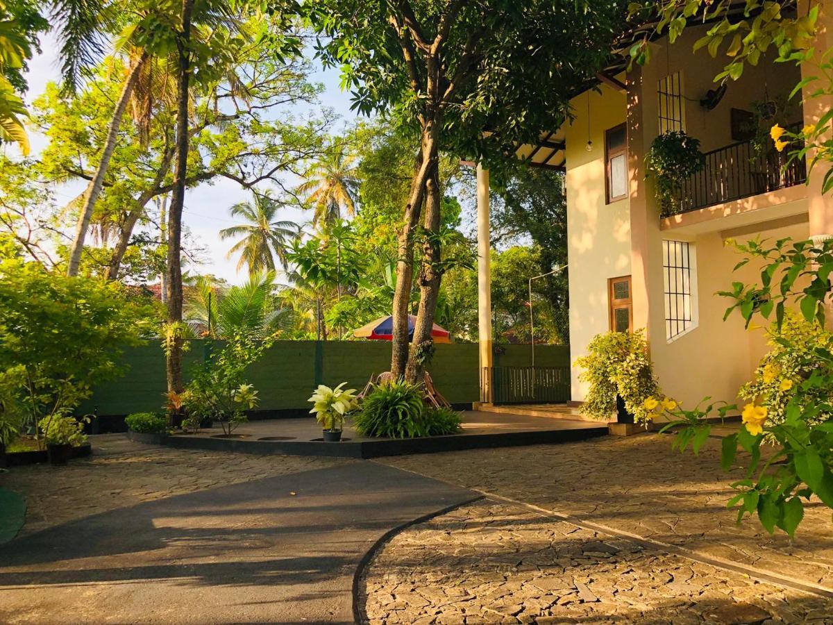 West Dene Bed & Breakfast Negombo Luaran gambar
