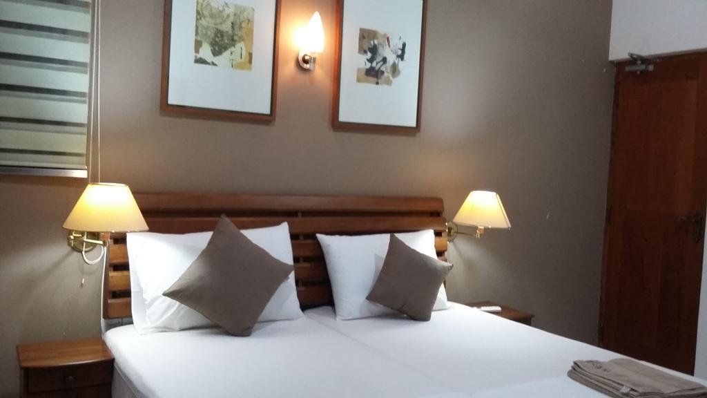 West Dene Bed & Breakfast Negombo Luaran gambar