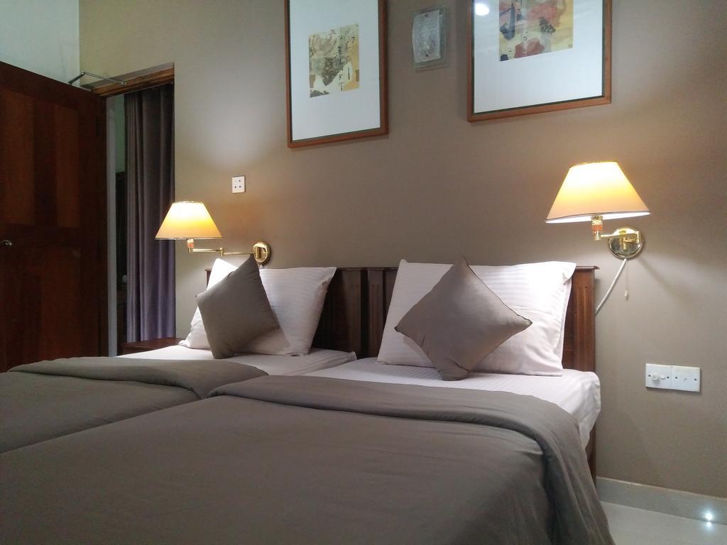 West Dene Bed & Breakfast Negombo Luaran gambar